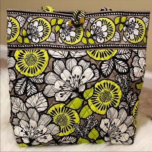 Vera Bradley Tote • Citron